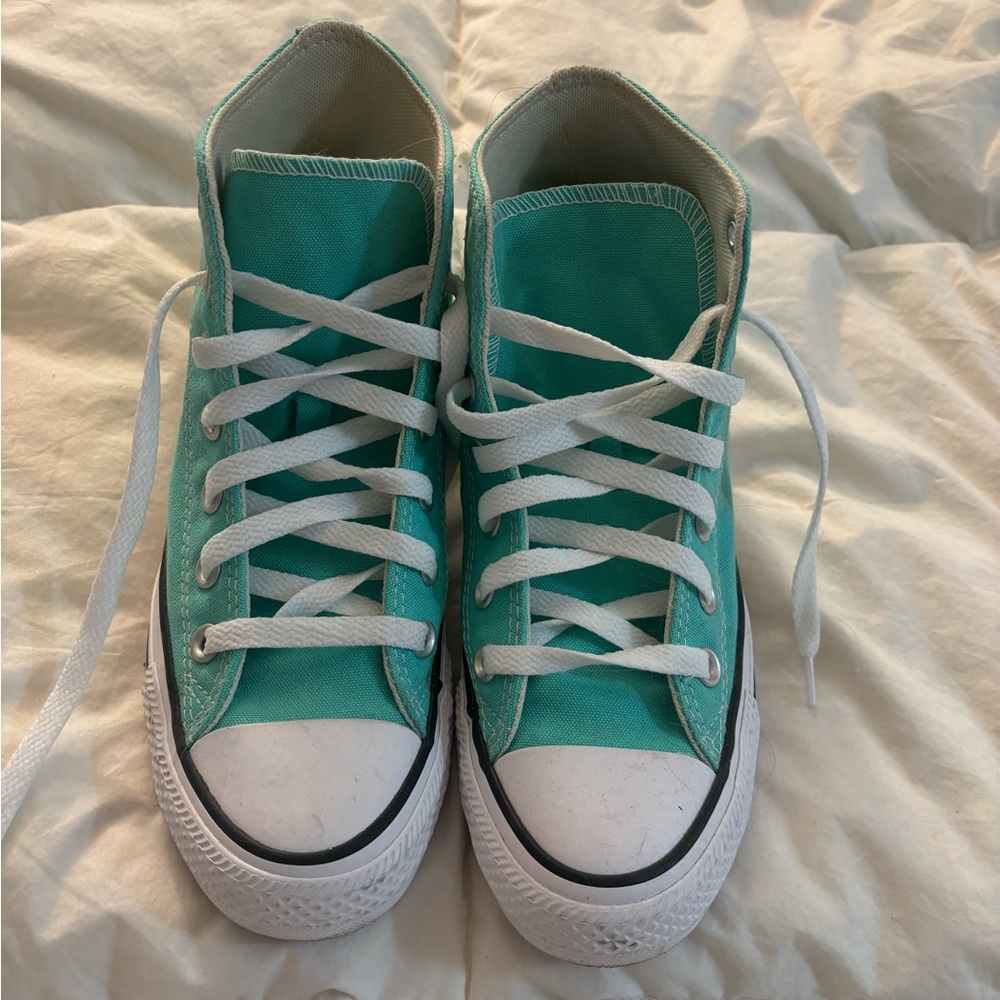 Converse - Picture 3 of 5